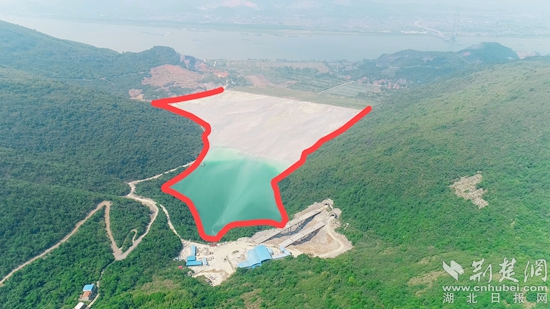 豐山銅礦尾礦庫截洪溝工程全景.jpg