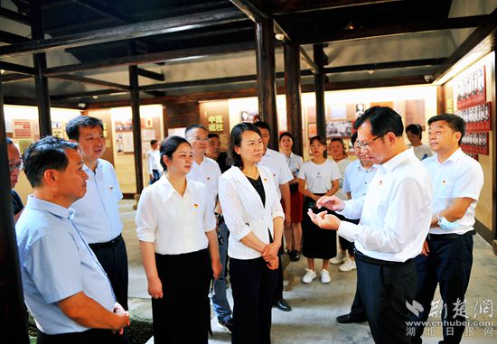 7.紅安縣委副書記、縣長(zhǎng)胡廣介紹紅安縣文旅事業(yè)發(fā)展規(guī)劃_副本.jpg