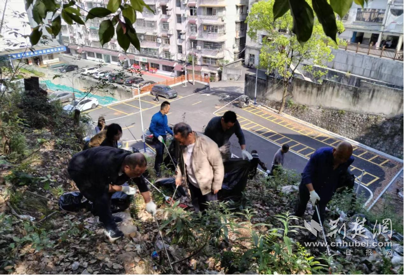 正在上傳...